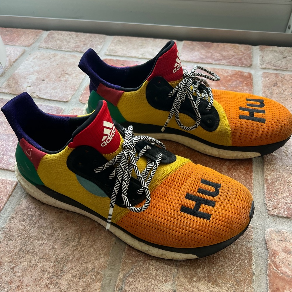 Men’s Adidas Pharrell x Solar Hu Glide 'Bold Gold' shoes